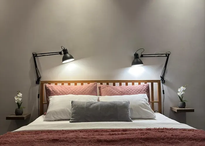 White Tower Area Loft